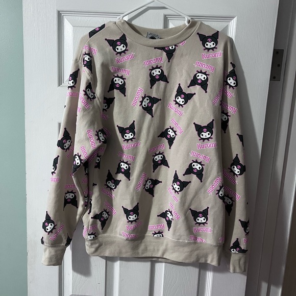 Kuromi Crewneck - Picture 3 of 5